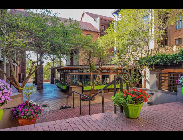 1 BEDROOM APARTMENT FOR SALE IN NEWLANDS